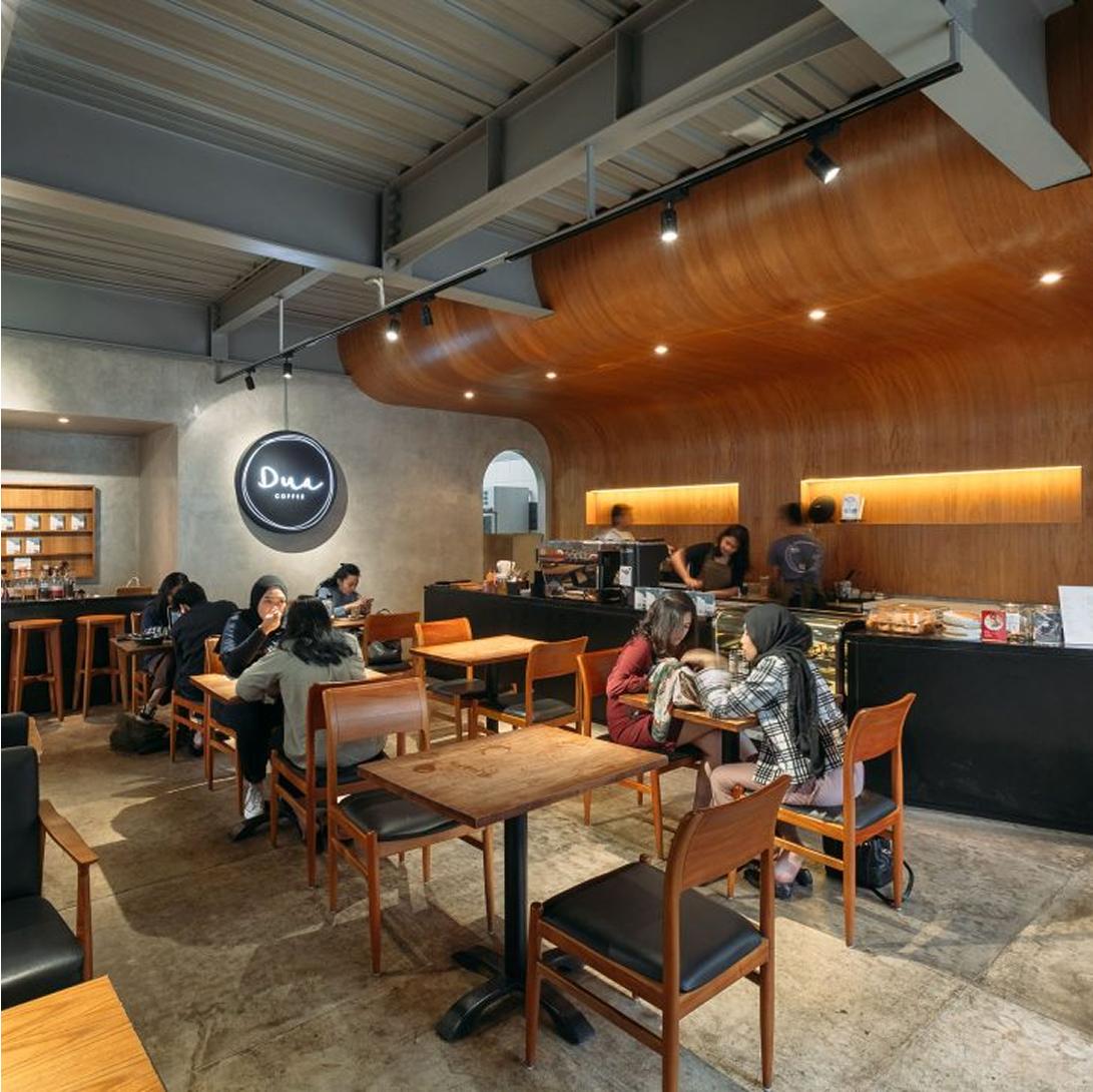 Dua Coffee Customers