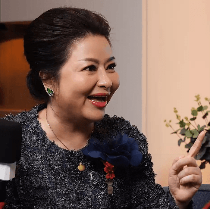 Podcast Female Speaker